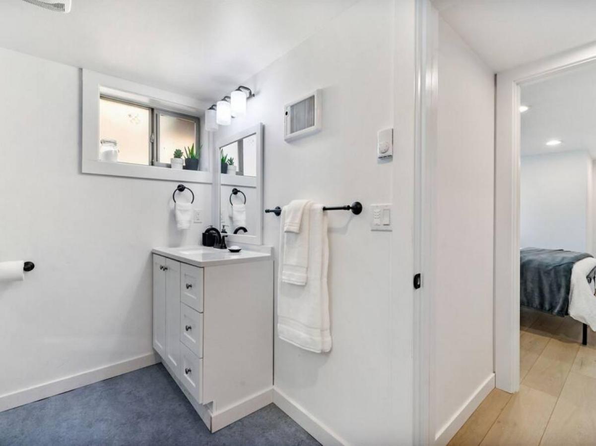 Apartment Renovated Hawthorne Retreat